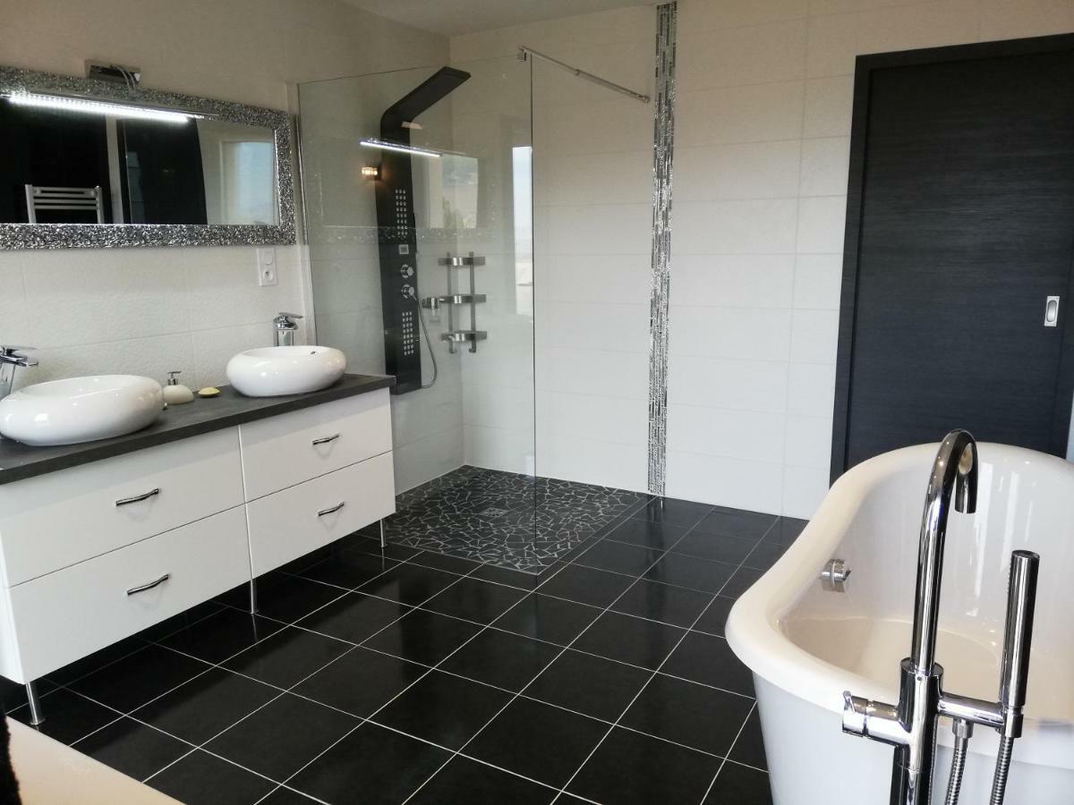 Chambres D'Hotes Luxe Et Serenite Theize Екстер'єр фото